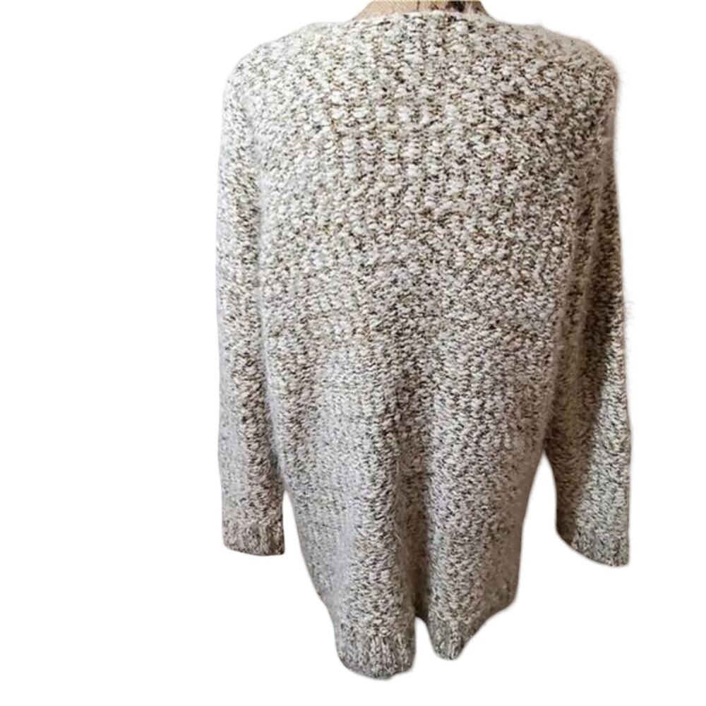 Lane Bryant Cream Gold Metallic Eyelash Knit V-Neck Sweater Womens 14/16 - Picture 3 of 7